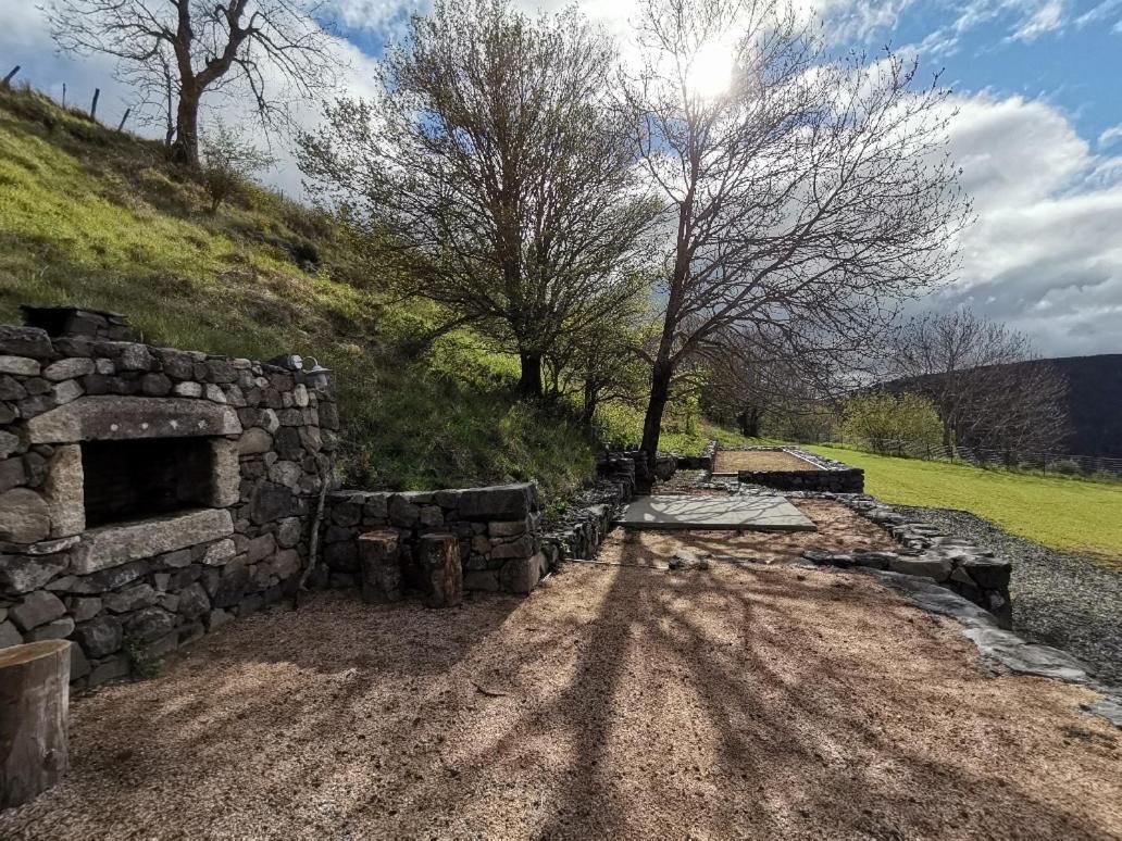 Maison D'Architecte En Pleine Nature Arlempdes Zewnętrze zdjęcie